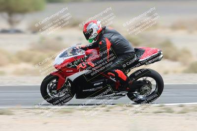 media/May-05-2025-Moto Forza (Mon) [[3c1838c5e5]]/2-B Group/Session 3 (Panning Test Turn 14 Inside)/